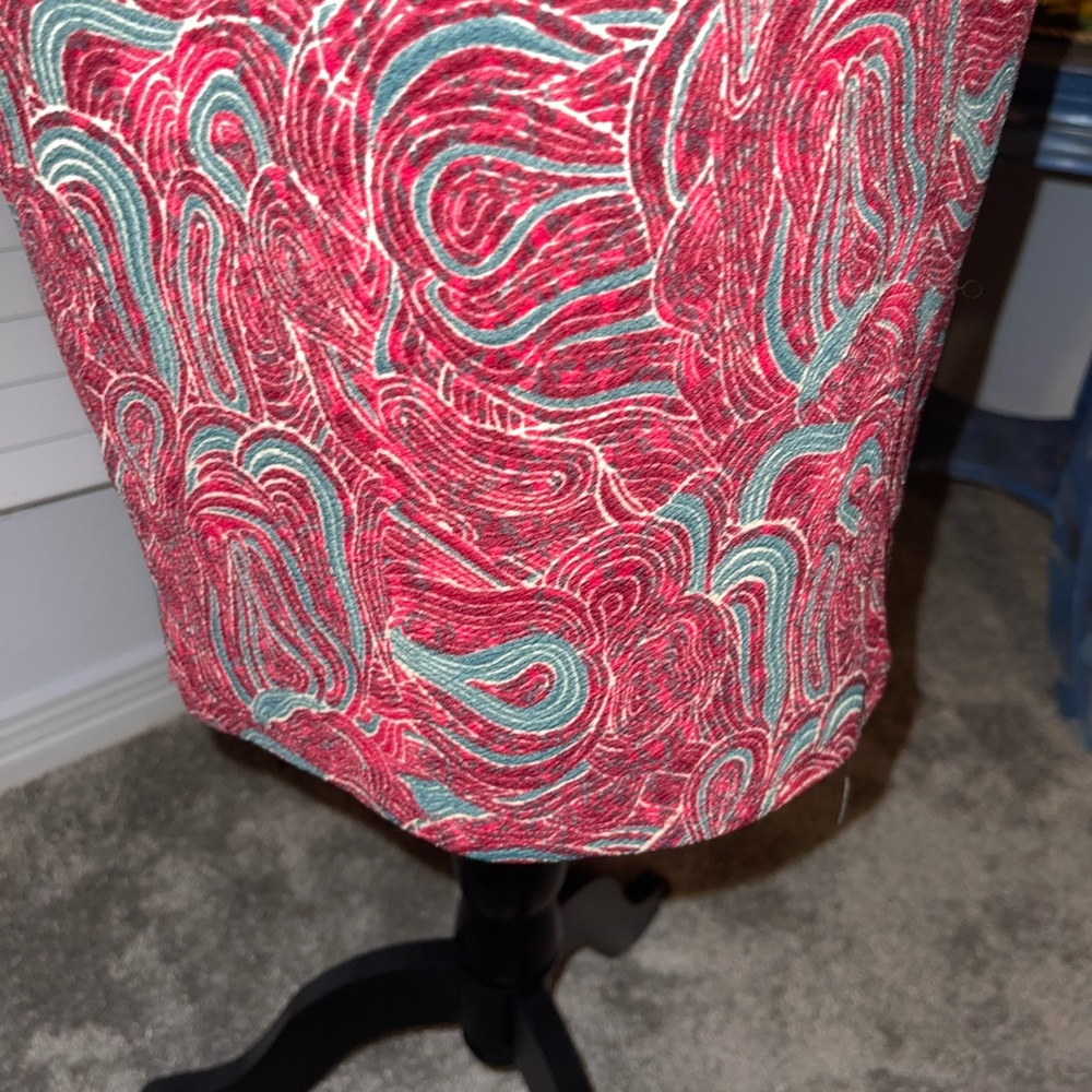 Lularoe fitted & stretchy type skirt, Size L in red and green EUC - Picture 7 of 15
